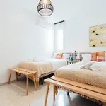 Stunning And Colorful- 4Bd 2Bth- Santa Cruz
